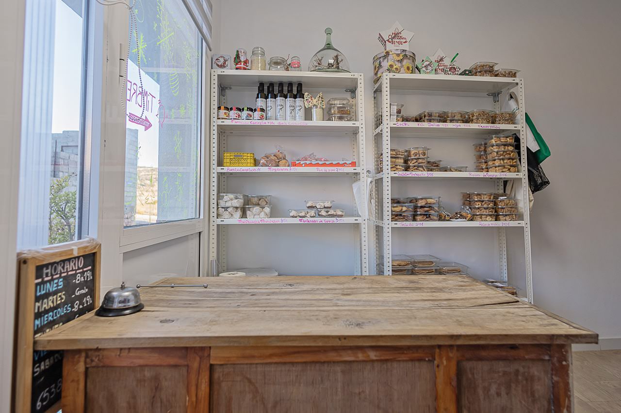 vista del interior de la tienda el nogal